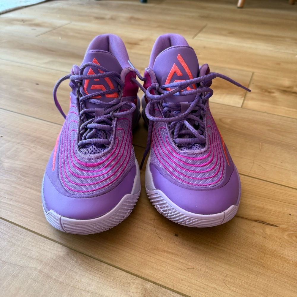 Nike Giannis Immortality 4 Basketball Shoes, Men’s size 9